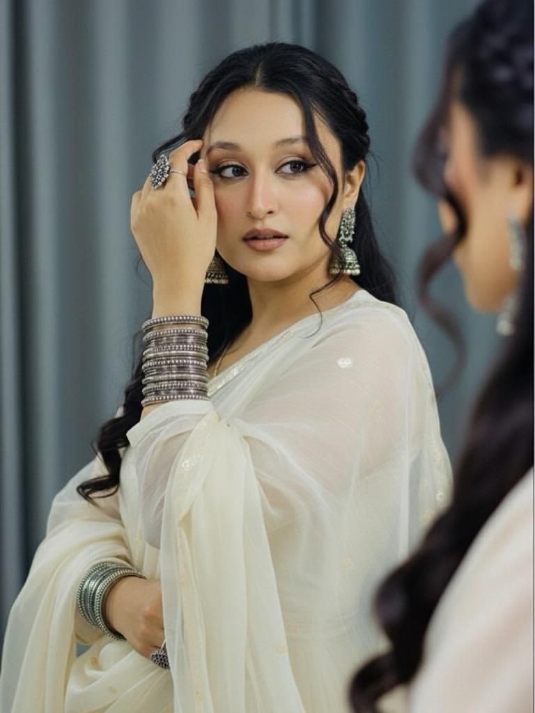 Trending ai prompt for girl